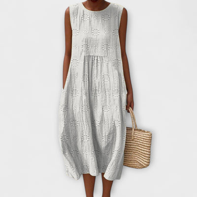 Evelyn - Breezy Sleeveless Midi Dress