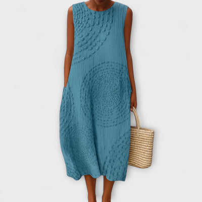 Charlotte - Effortlessly Stylish Sleeveless Midi Dress