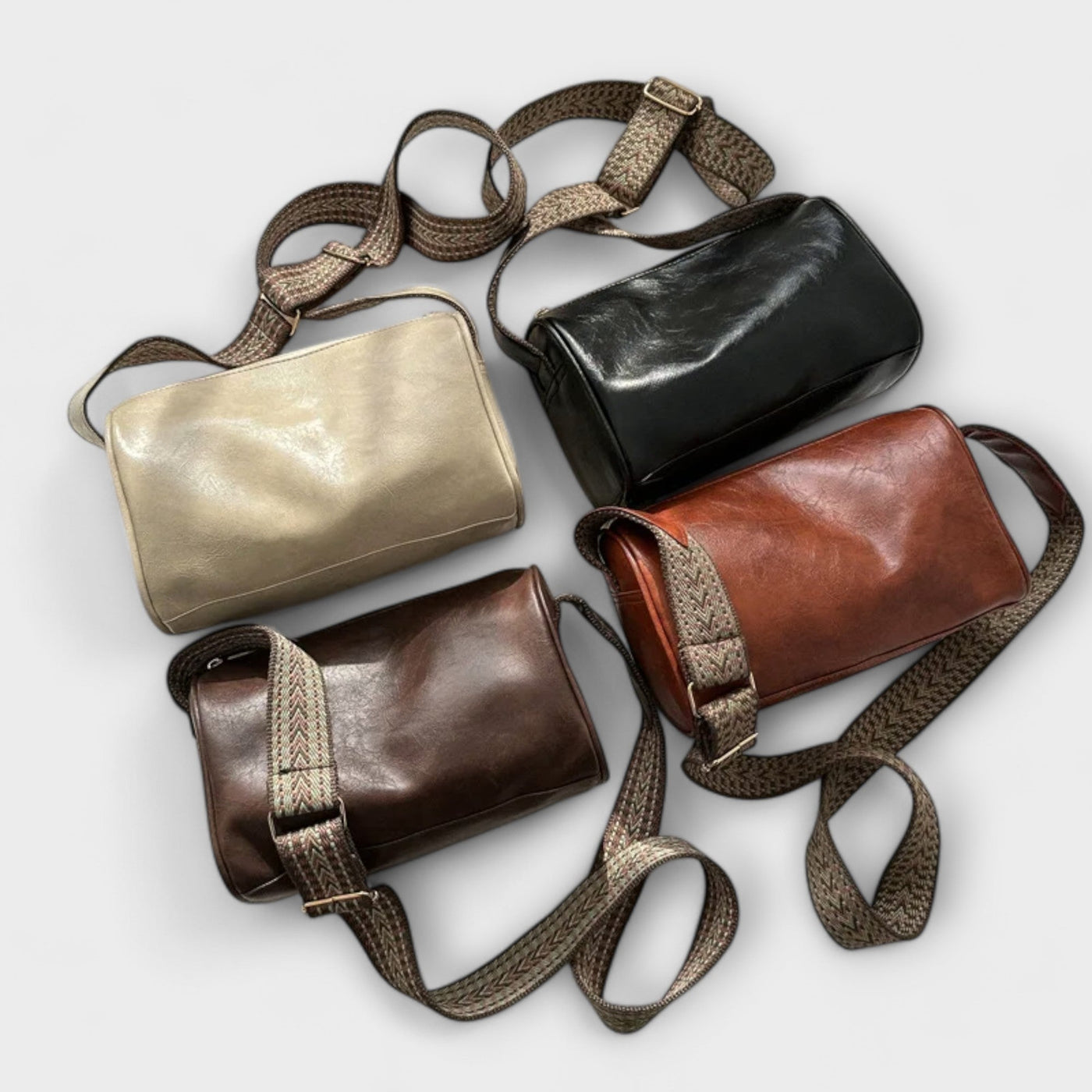 Maison Claire - Vintage Crossbody Bag