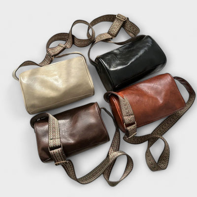 Maison Claire - Vintage Crossbody Bag