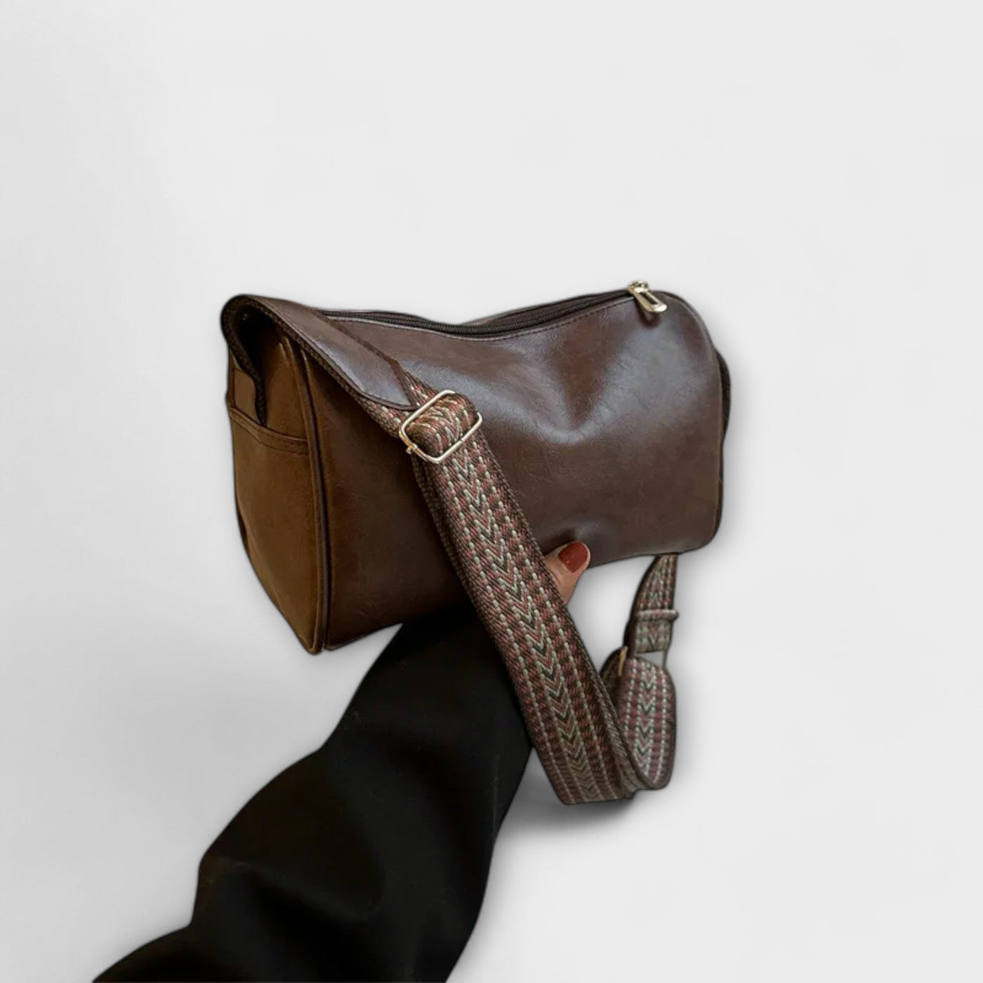 Maison Claire - Vintage Crossbody Bag